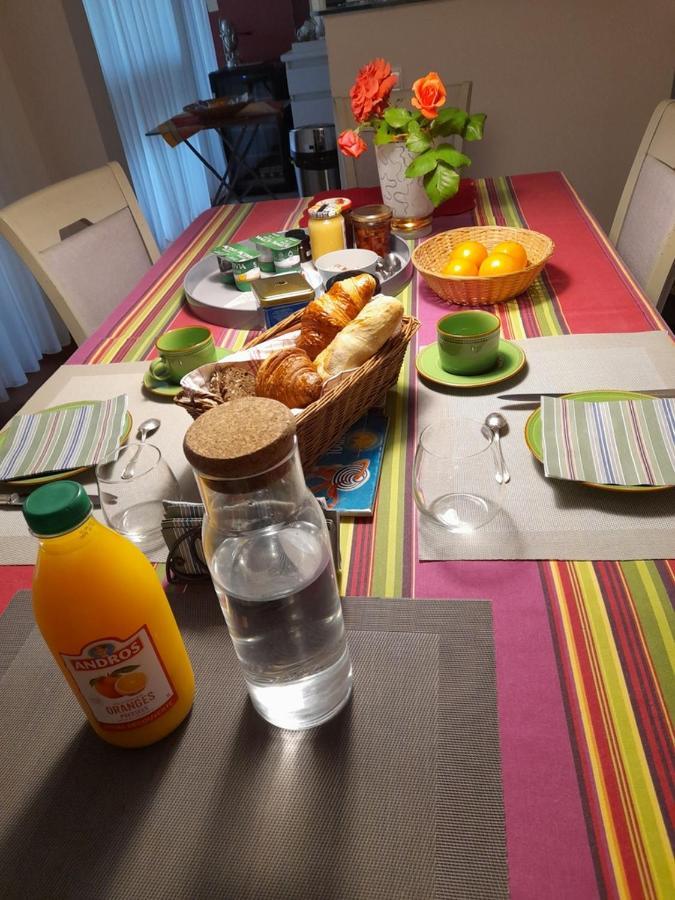 مبيت وإفطار أُرانْجْ Chez Marino Antony Real المظهر الخارجي الصورة